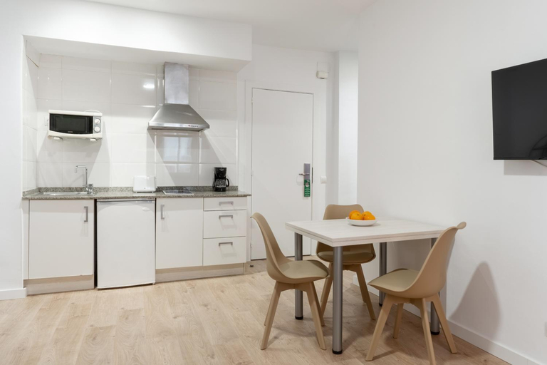Others 4, Apartamentos Venecia, Girona