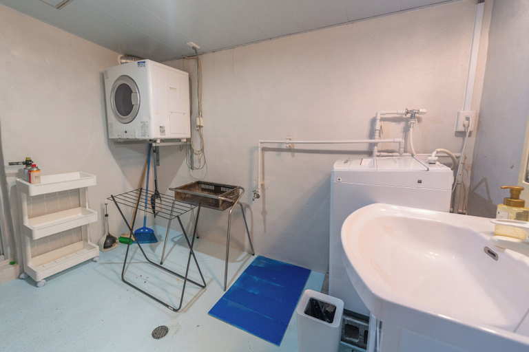 Bathroom 3, Natsubaru, Miyakojima