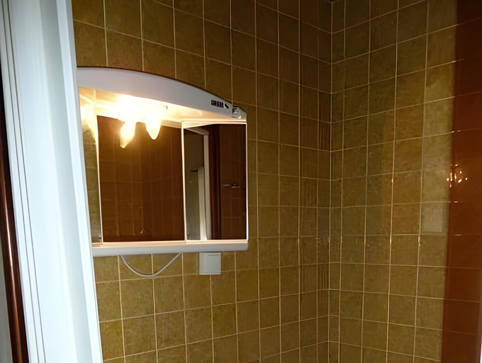 Bathroom 3, Le Pidanoux, Alpes-de-Haute-Provence