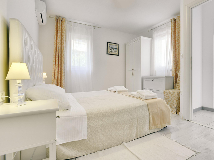 Bedroom 3, Villa in Pula with Private Swimming Pool, Medulin