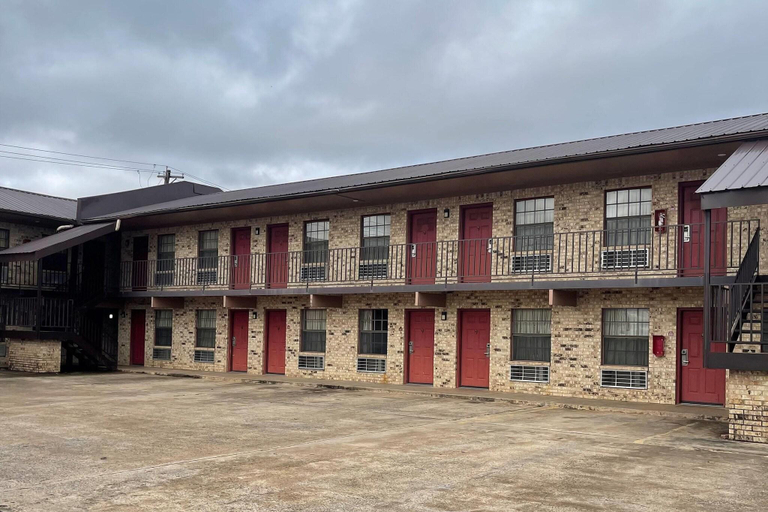 Exterior & Views 5, Travelodge by Wyndham Dumas Arkansas, Desha