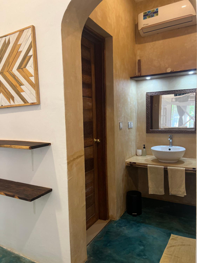 Bathroom 3, Siri Beach Lodge, Kaskazini 'A'