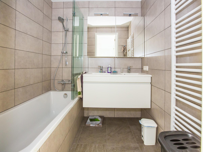 Bathroom, Beautiful apartment with phenomenal sea view, West-Vlaanderen