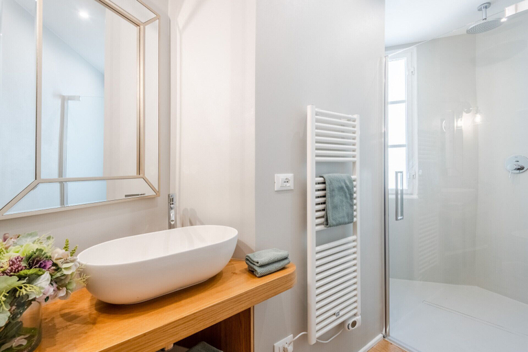 Room 3, Casa Meg in Lucca With 3 Bedrooms and 2 Bathrooms, Lucca