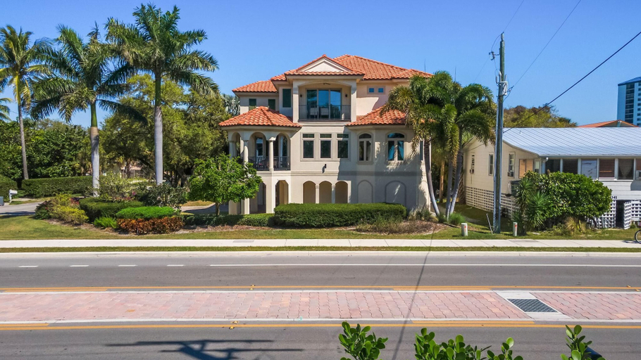 Exterior & Views 2, Sabal Palms, Lee