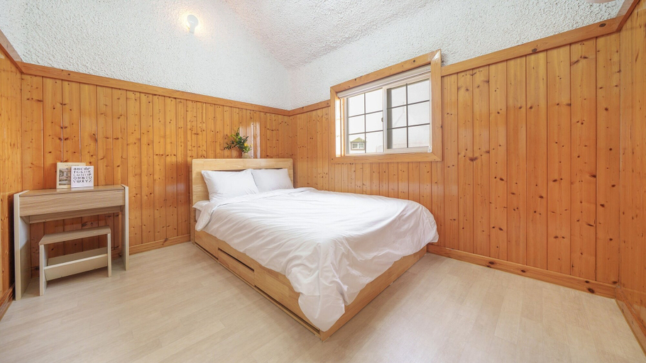 Bedroom 3, Daebudo Sketch Pension, Hwaseong