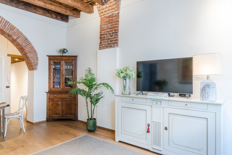 Room 4, Paolino View Apartment, Lucca