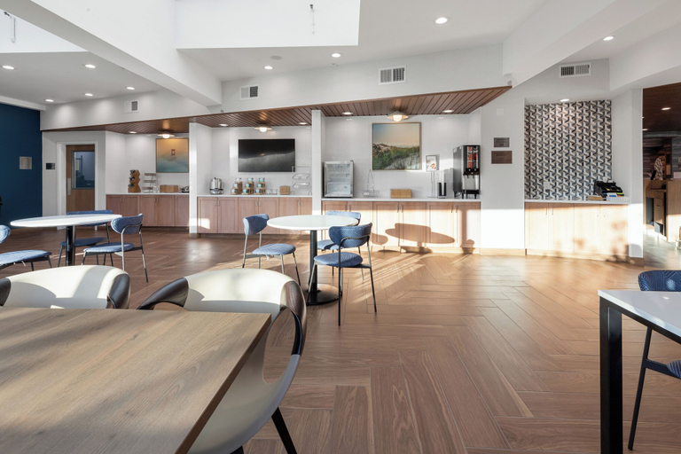 Food & Drinks 5, Fairfield Inn & Suites by Marriott San Francisco Pacifica, San Mateo
