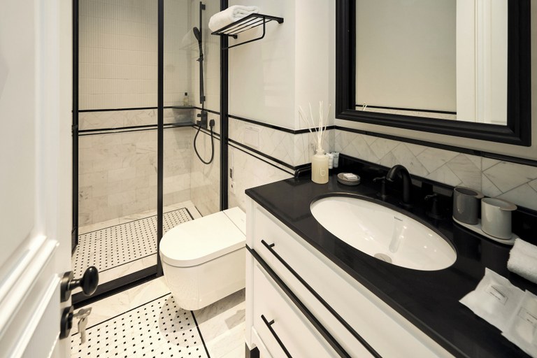 Bathroom 4, OPARTMENT The Far Eastern Hotel - People's Square, Shanghai
