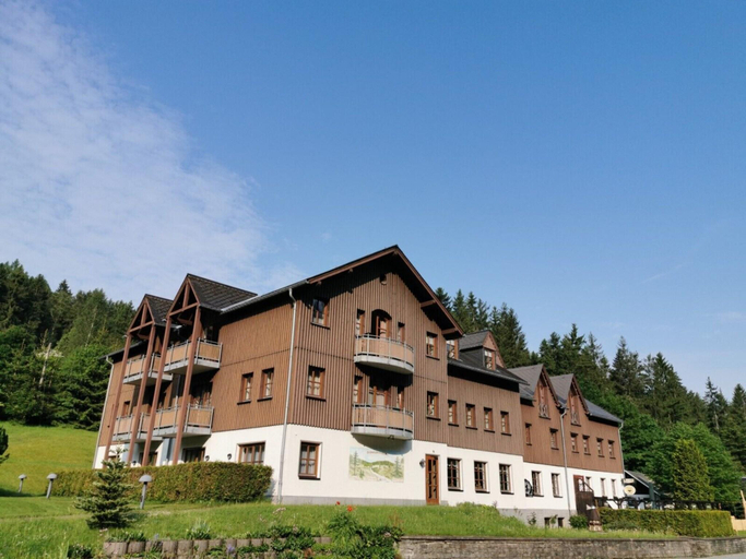 Exterior & Views 2, Hotel Schwarzbeerschänke Pobershau, Erzgebirgskreis