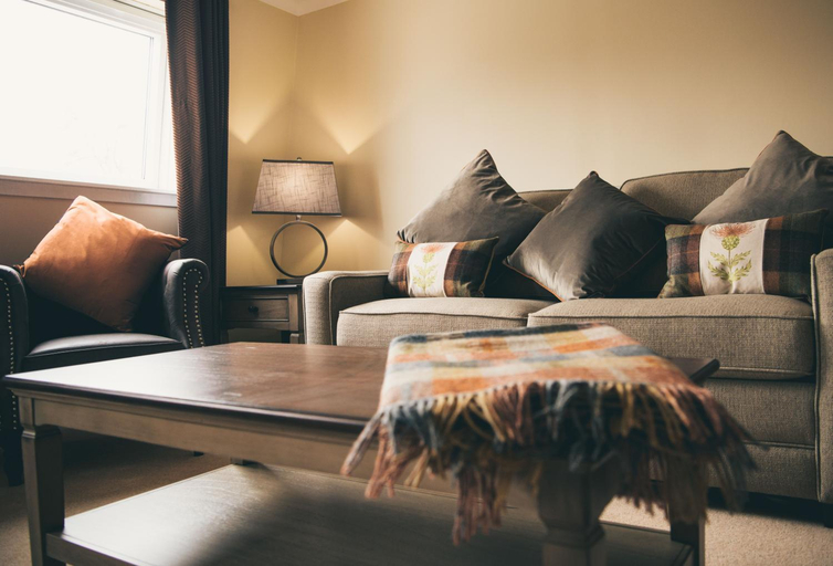 Bedroom 2, Nevis Bank Inn, Highland