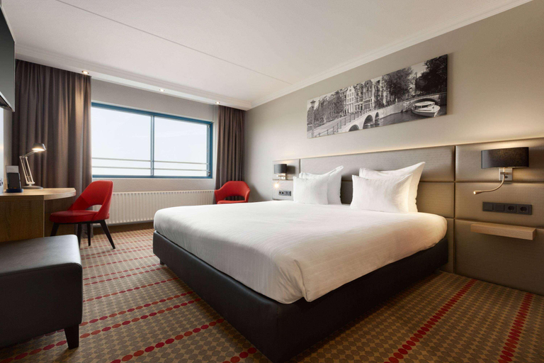Bedroom 3, Ramada by Wyndham Amsterdam Airport Schiphol, Haarlemmermeer