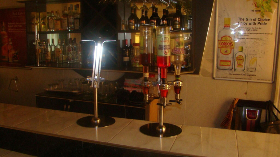 Food & Drinks 5, Grand View Hotel, Accra