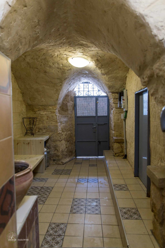 Others 5, Mark house nazareth