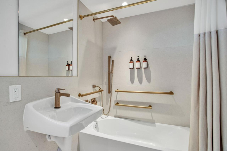 Bathroom 2, Vonder Miami Beach - Unit 1, Miami-Dade
