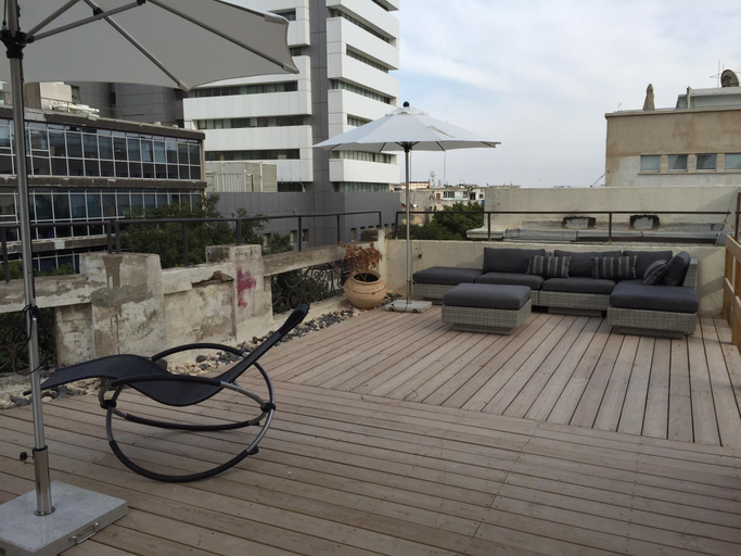 Others 5, Eclectic Apartments