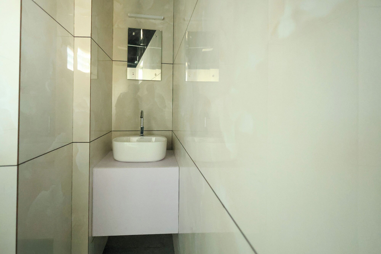 Bathroom 5, MOONIC DAYS, Ernakulam