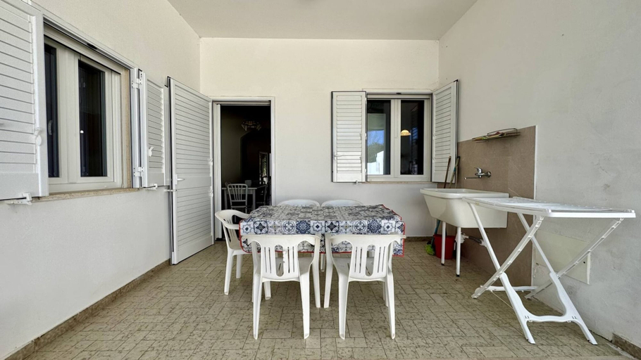 Room 5, Villetta Marilena Sleeps 7 Torre Suda, Lecce
