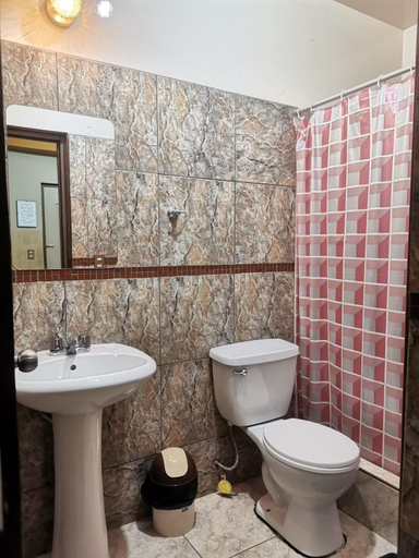 Bathroom 3, HOTEL LOS ANGELES, Huaral