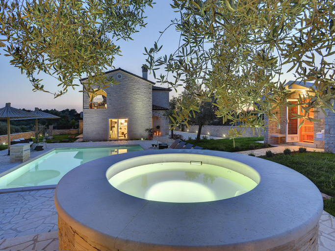 Sport & Beauty 2, Villa in Rovinj with Pool and Sauna, Rovinj