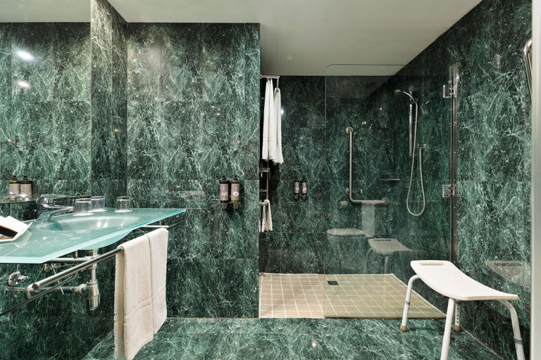 Bathroom 4, Hotel Best Front Maritim, Barcelona