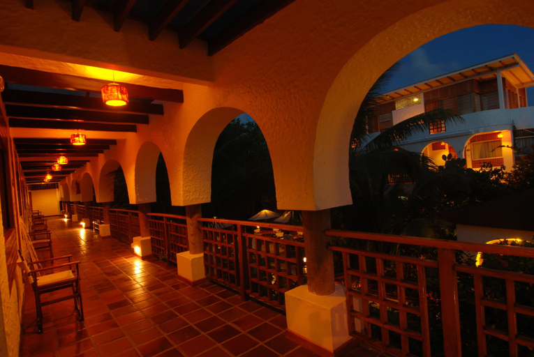 Food & Drinks 5, Hotel Silberstein, Santa Cruz