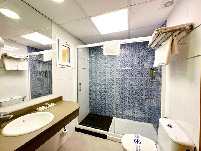 Bathroom 4, Apartamentos Jet - Adults Only, Baleares