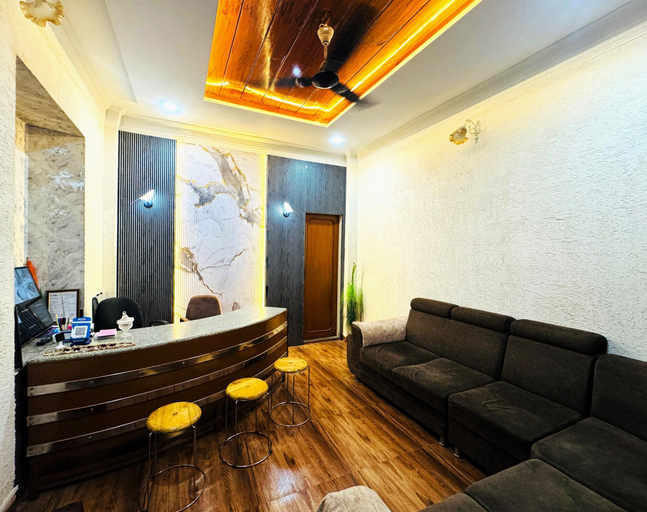 Others 5, Millionaire Homestay, Ujjain