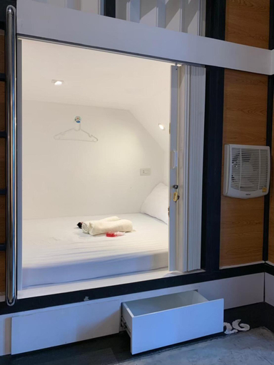 Bathroom 4, Sleepbox Hostel Suratthani, Muang Surat Thani