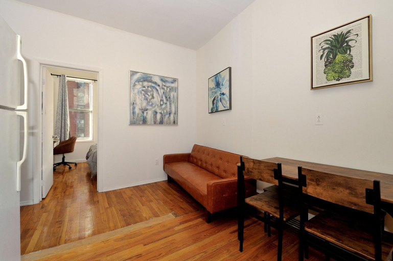 Room 2, Spacious 2BR on the Upper East Side Steps From Central Park, New York