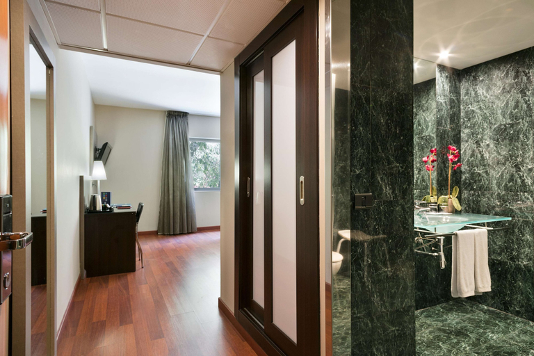 Bathroom 4, Hotel Best Front Maritim, Barcelona