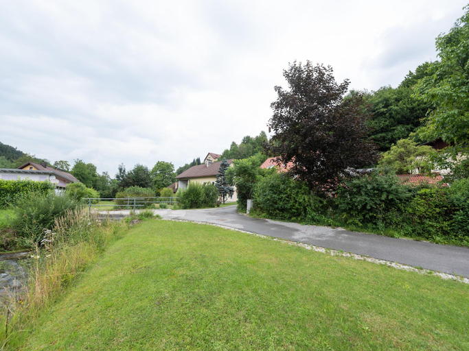 Others 4, Modern Holiday Home in Pinsdorf with Garden, Gmunden