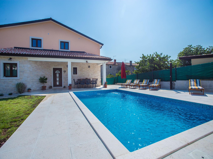 Others 5, Villa in Brtonigla with Private Pool, Brtonigla