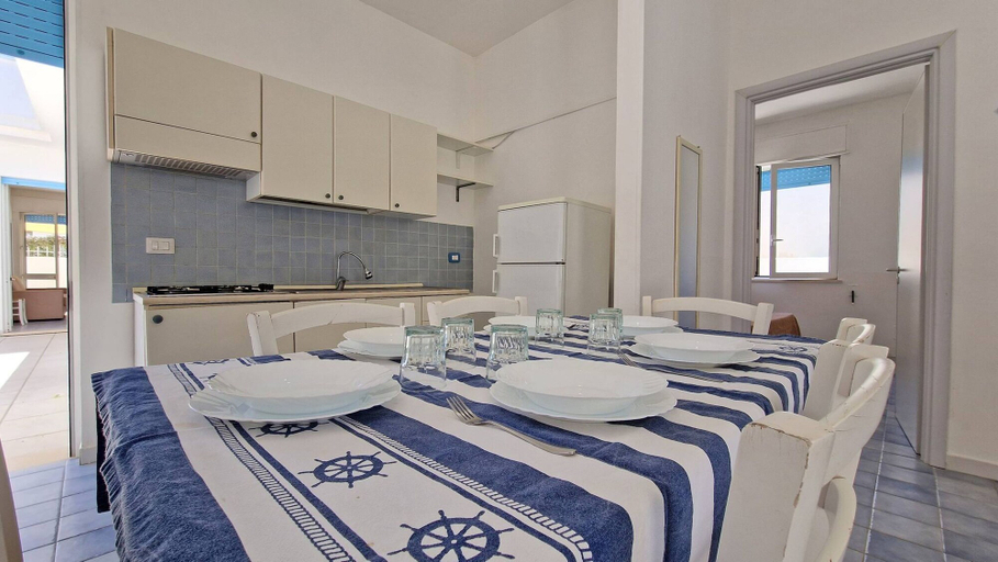 Room 4, Corte 2 in Residence With 5 Beds - 2 Bedrooms, Lecce
