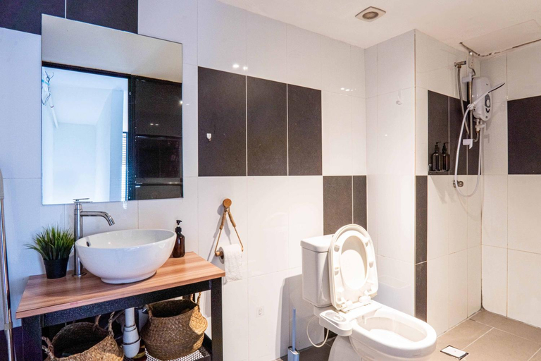 Bathroom 3, Empire City, M Tower by Airhost, Petaling Jaya