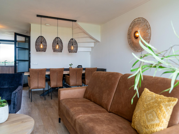Others 5, Group Getaway in Friesland, Littenseradiel