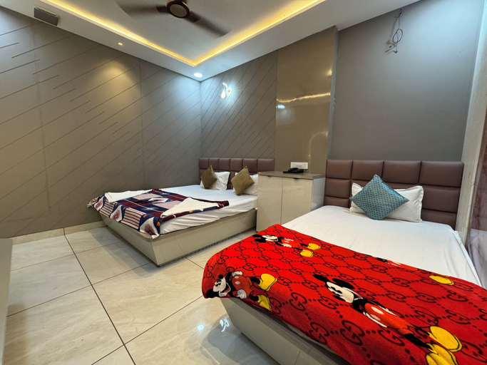 Bedroom 5, Guruvayur Dham, Mathura