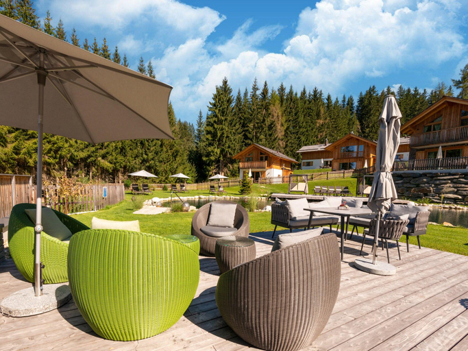 Food & Drinks 4, Chalet in Wolting with natural swimming pond, Tamsweg