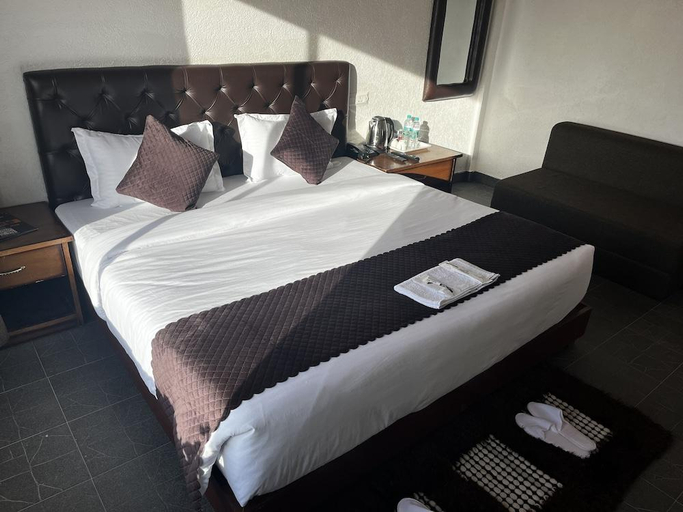 Bedroom 2, Mosaic Go, Chail, Shimla