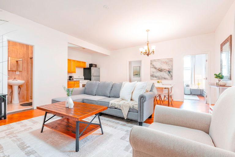 Room 2, Prime Location Upper Manhattan Furnished Apartment, New York