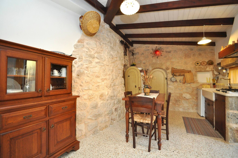 Room 3, Trullo Beneficati in Taviano, Lecce