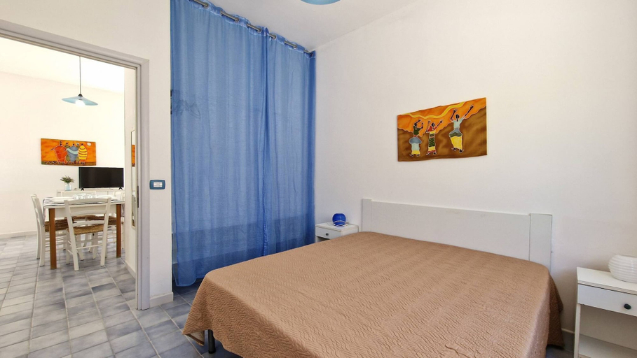 Room 5, Corte 2 in Residence With 5 Beds - 2 Bedrooms, Lecce