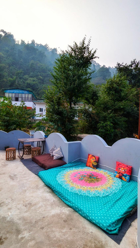 Others 5, Hobbit House Hostel, Tehri Garhwal