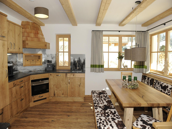 Others 5, Chalet in Wagrain with sauna and swimming pond, Sankt Johann im Pongau
