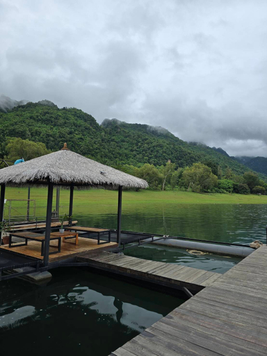 Sport & Beauty 4, The Floating Lake House, Thong Pha Phum