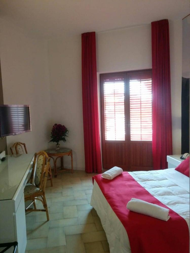 Bedroom 3, Perla del Golfo Resort, Palermo