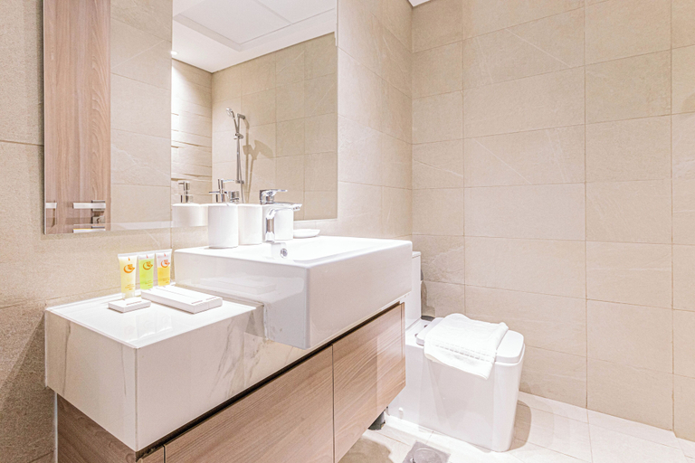 Bathroom 4, Luxurious 1BR Living in Azizi Riviera 39, Dubai