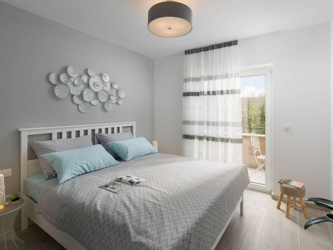 Others 3, Elegant Villa Near the Beach, Labin