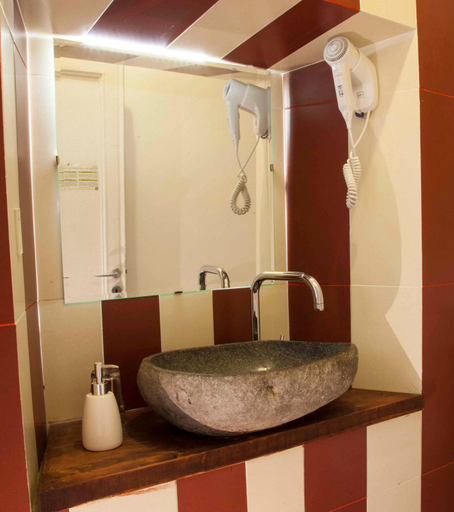 Bathroom 3, Albergo delle Spezie, La Spezia