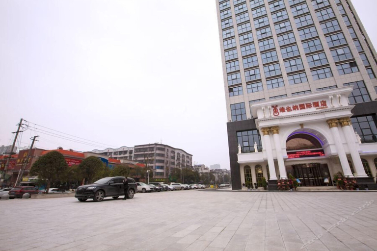 Exterior & Views, Vienna International Hotel, Changsha